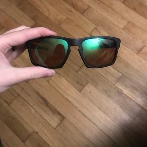 Men’s Oakley Polarized sunglasses